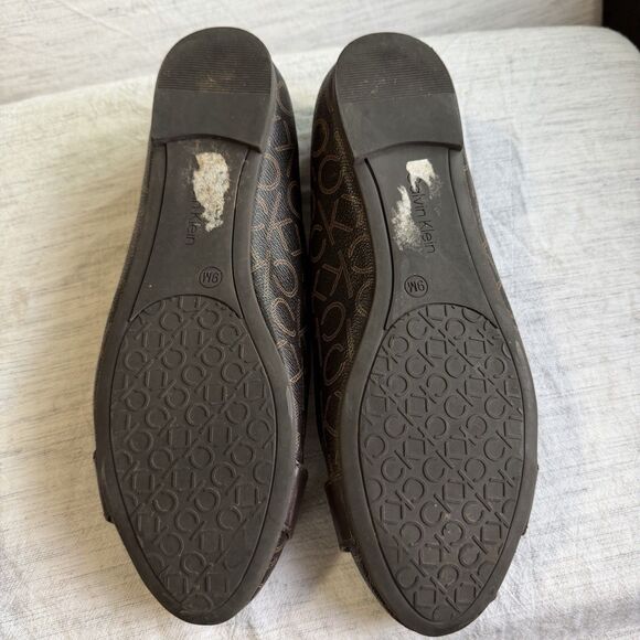 Calvin Klein Brown Lisa Ballet Flats Size 9 Monogram CK Print Faux Leather - Picture 11 of 16